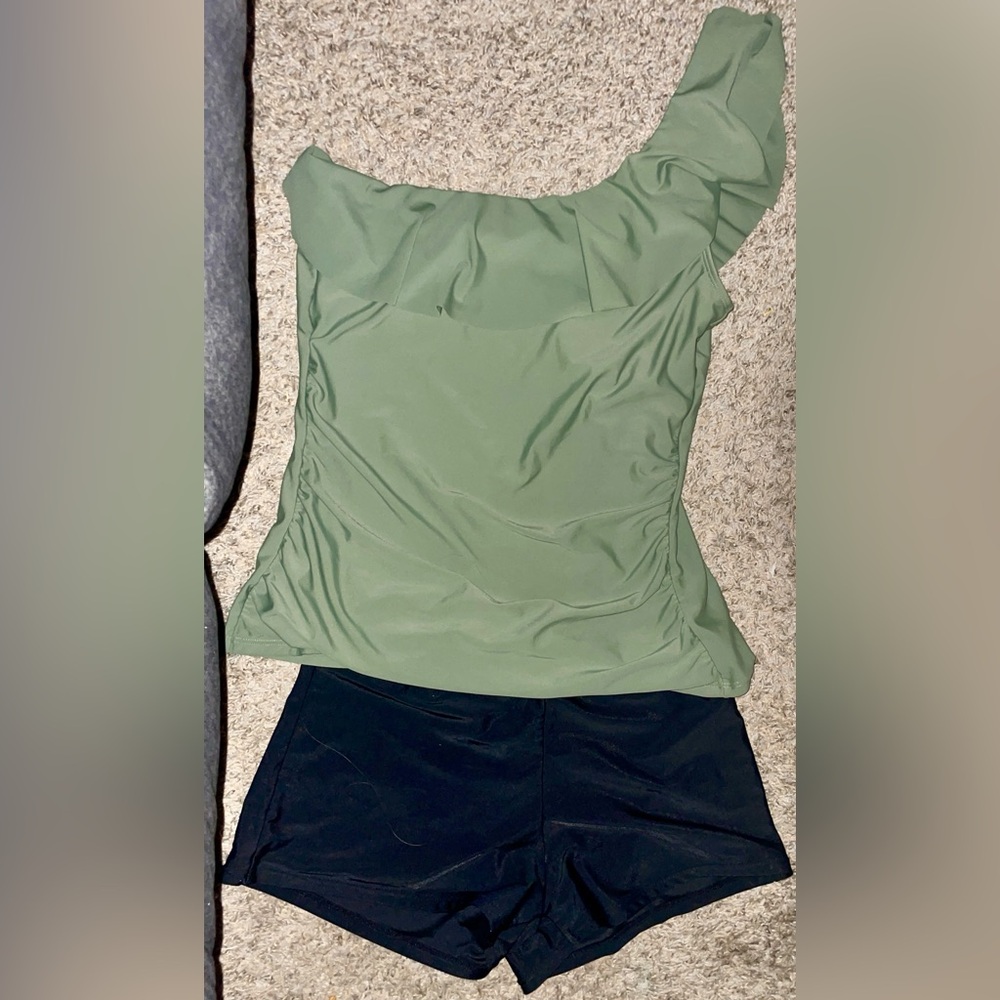 Women’s 2 piece bathingsuit